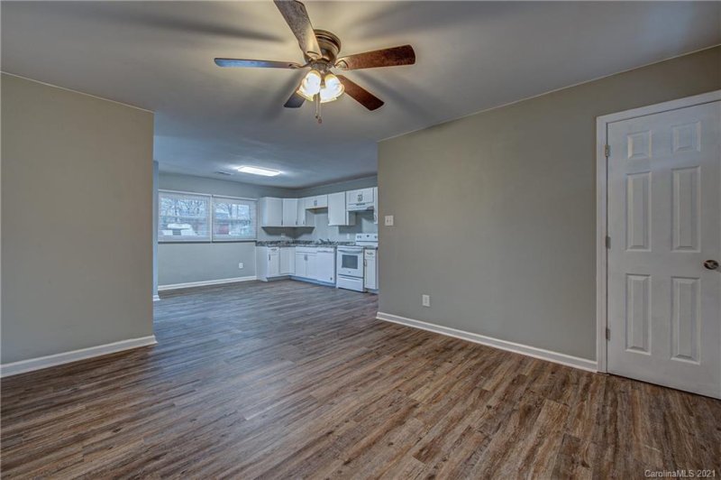 Property image 4 at 808 Glasgow Road, Charlotte, NC 28214