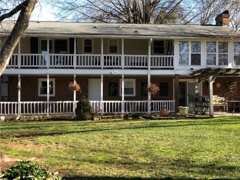 Property image 2 at 3233 26th Street, Hickory, NC 28601