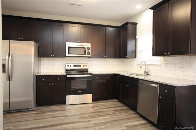 Property image 4 at 3123 Hendricks Chapel Lane, Charlotte, NC 28216