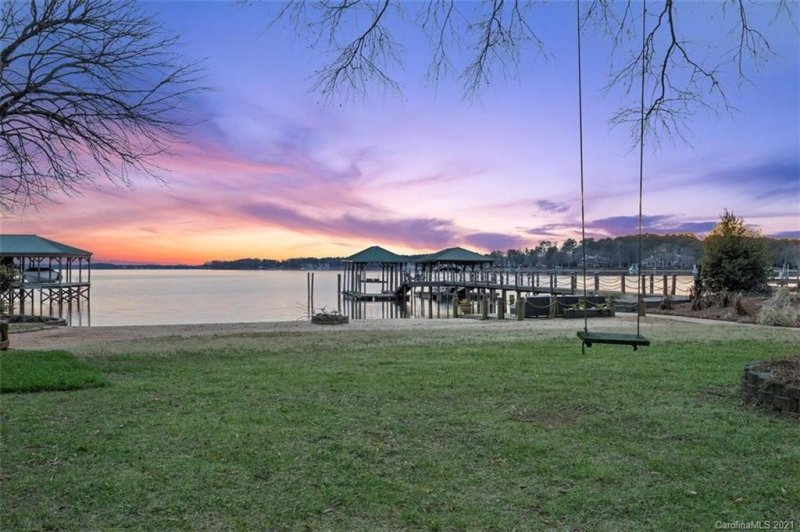 Property image 3 at 708 Isle Of Pines Road, Mooresville, NC 28117