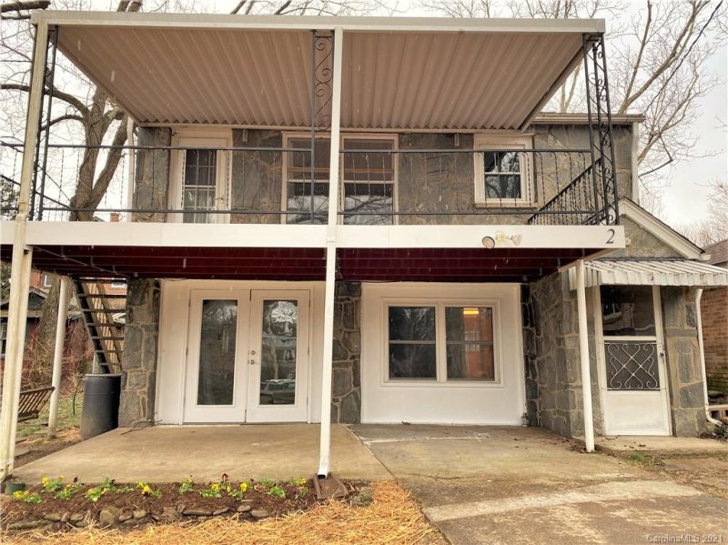 Property image 2 at 2 Eola Avenue, Asheville, NC 28806
