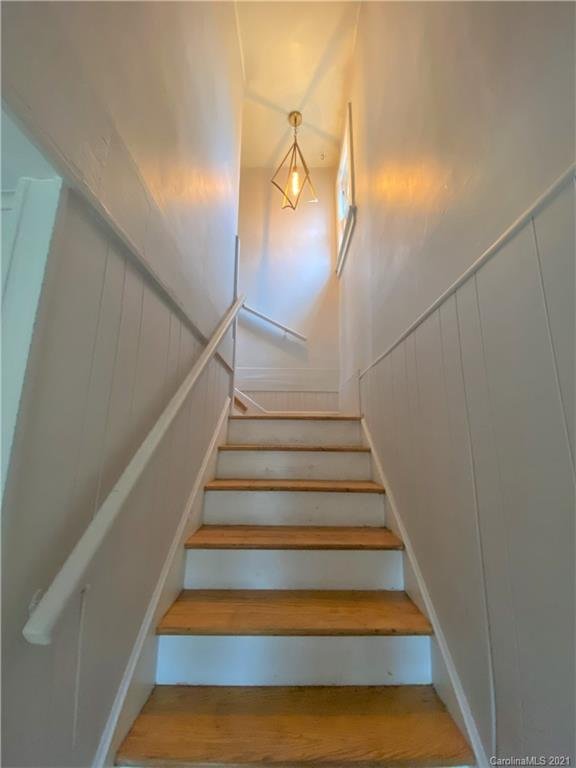 Property image 4 at 2 Eola Avenue, Asheville, NC 28806