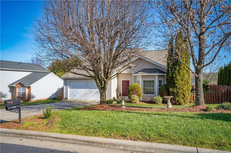 Property image 2 at 1969 8th Street Lane, Hickory, NC 28602