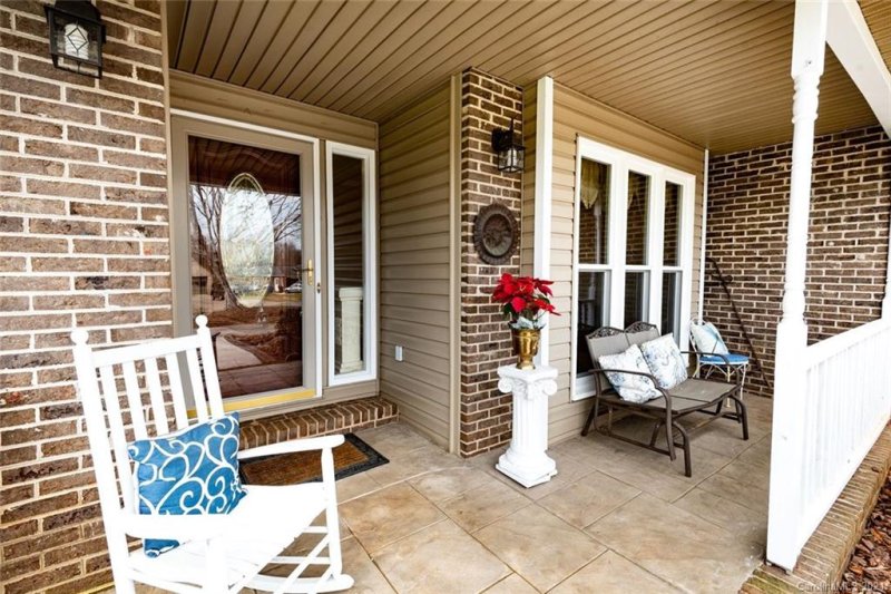 Property image 3 at 1336 33rd Avenue Drive, Hickory, NC 28601