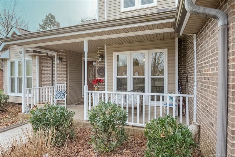 Property image 4 at 1336 33rd Avenue Drive, Hickory, NC 28601