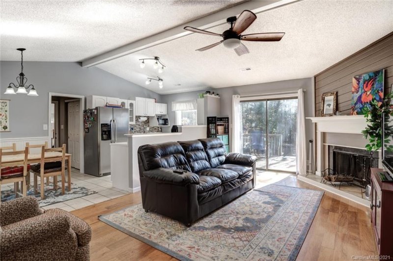 Property image 2 at 90 Stoney Hill Court, Asheville, NC 28804