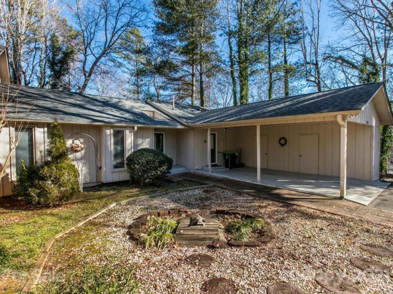 Property image 3 at 152 Fairlane Road, Columbus, NC 28722