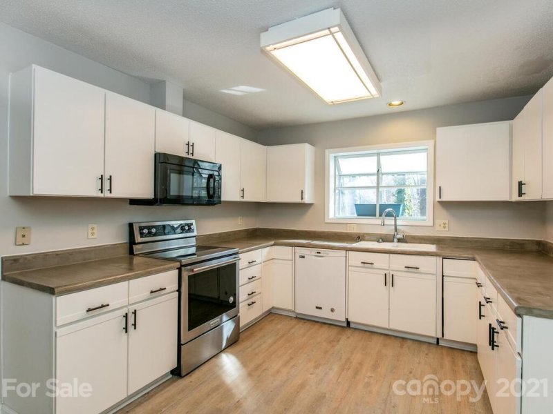 Property image 5 at 152 Fairlane Road, Columbus, NC 28722