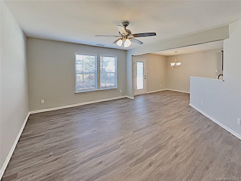 Property image 4 at 919 Swearngan Ridge Court, Charlotte, NC 28216