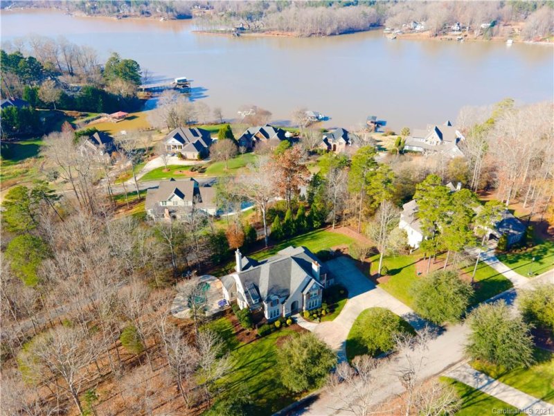 Property image 3 at 8029 Water View Drive, Belmont, NC 28012