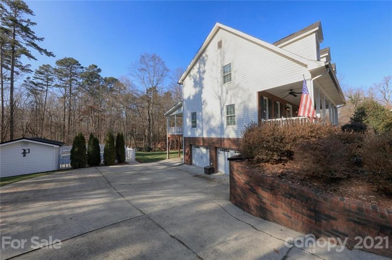 Property image 2 at 814 Vintage Drive, Mooresville, NC 28115