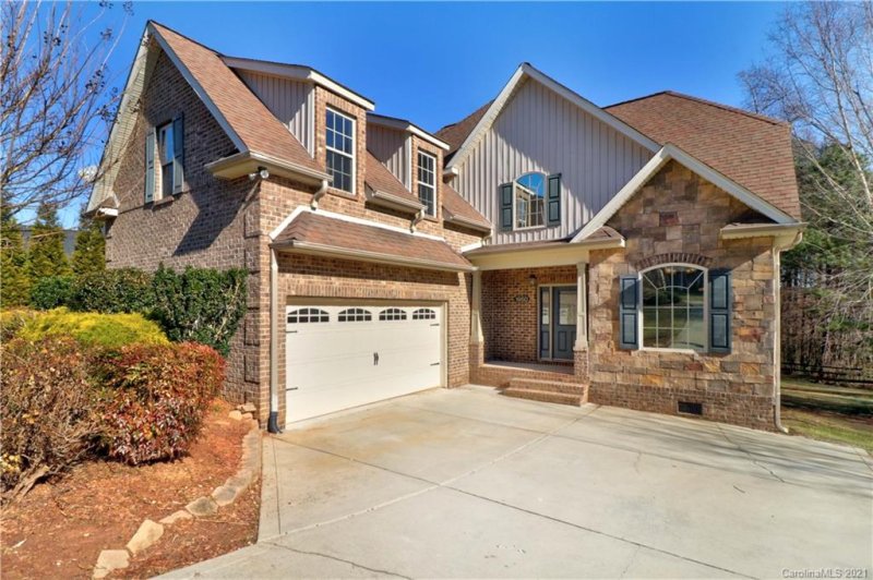 Property image 2 at 1950 Jaya Drive, Sherrills Ford, NC 28673