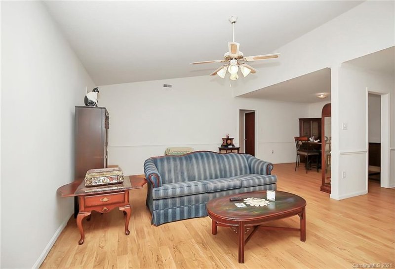 Property image 4 at 1031 Conestoga Drive, Charlotte, NC 28270