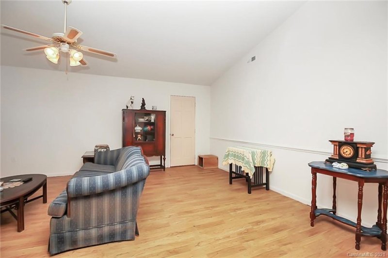 Property image 5 at 1031 Conestoga Drive, Charlotte, NC 28270