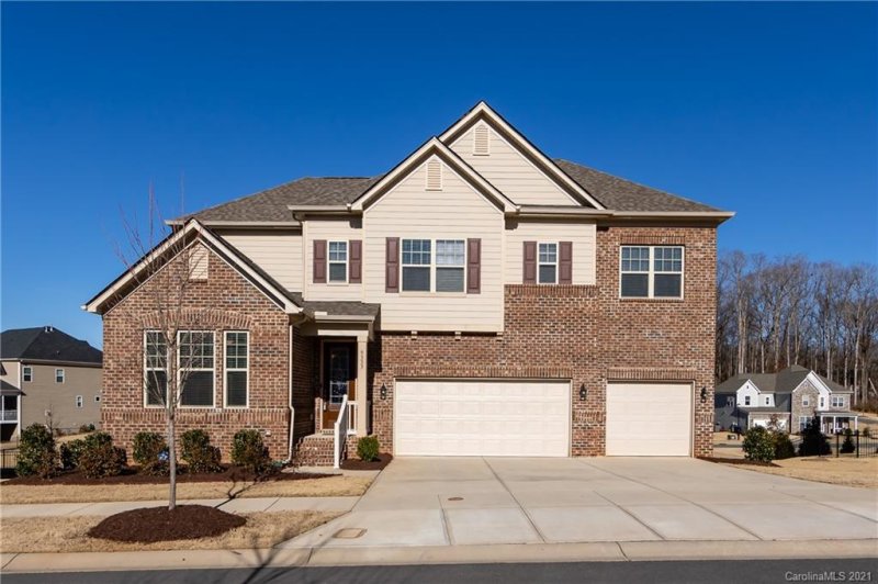 9333 Hightower Oak Street