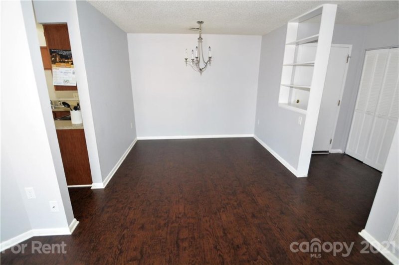 Property image 2 at 4821 Spring Lake Drive, Charlotte, NC 28213