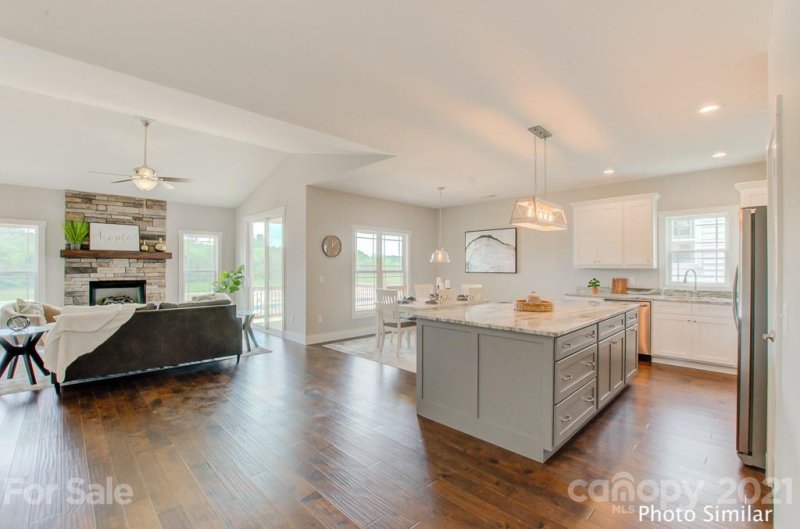 Property image 5 at 111 Leyland Circle, Hendersonville, NC 28792