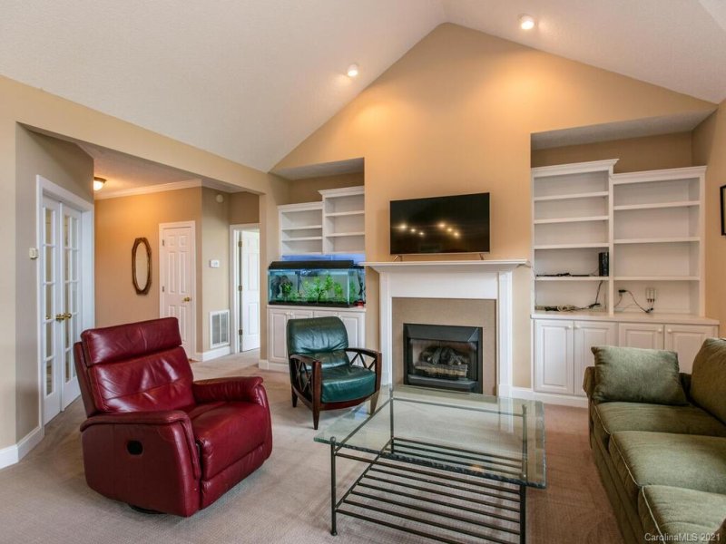 Property image 3 at 634 Vista Falls Road, Mills River, NC 28759