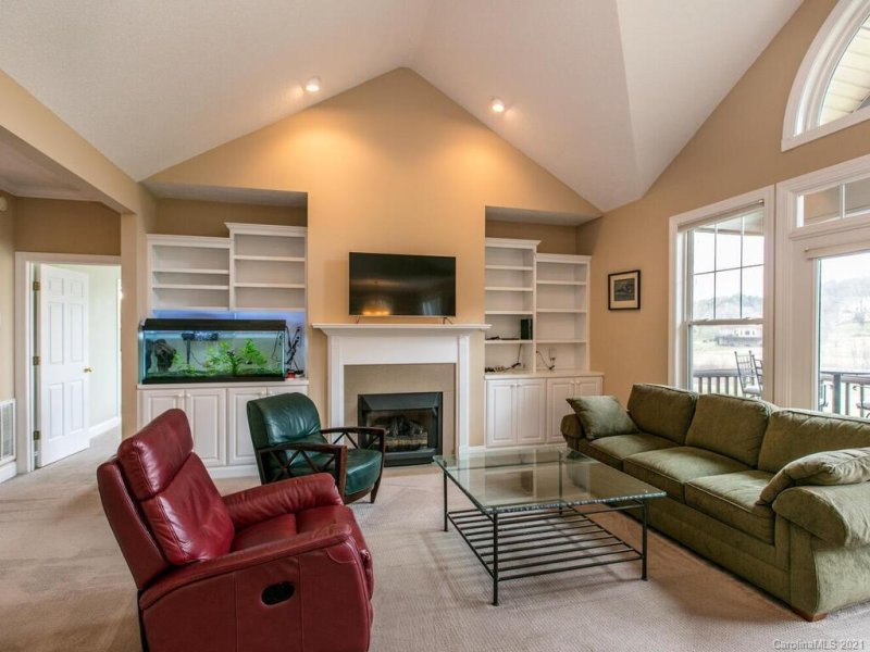 Property image 4 at 634 Vista Falls Road, Mills River, NC 28759