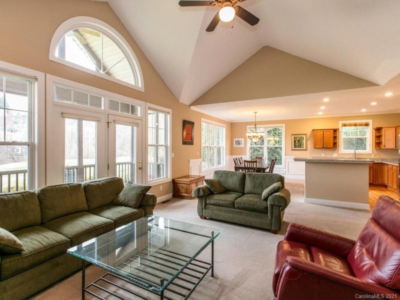 Property image 5 at 634 Vista Falls Road, Mills River, NC 28759