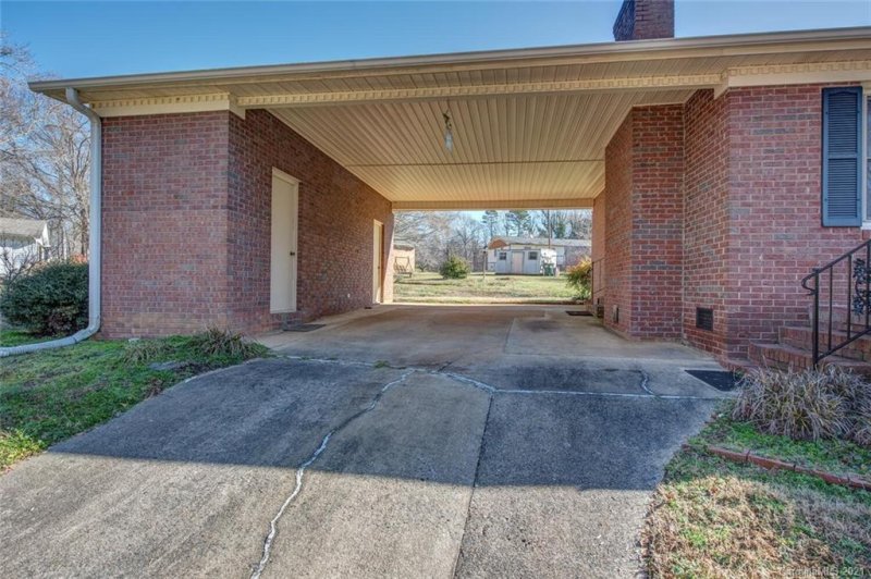 Property image 2 at 1526 Landsdowne Drive, Gastonia, NC 28054