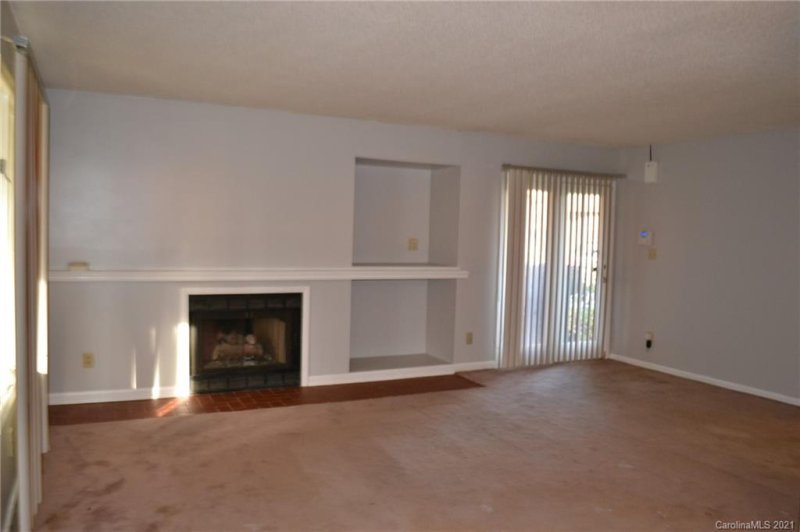 Property image 5 at 1863 J Julian Lane, Charlotte, NC 28208