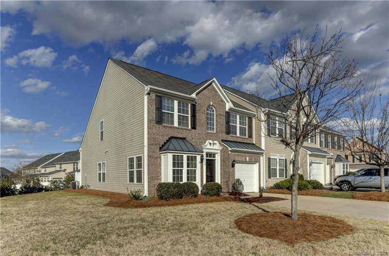 Property image 2 at 2035 Oxford Heights, Fort Mill, SC 29715