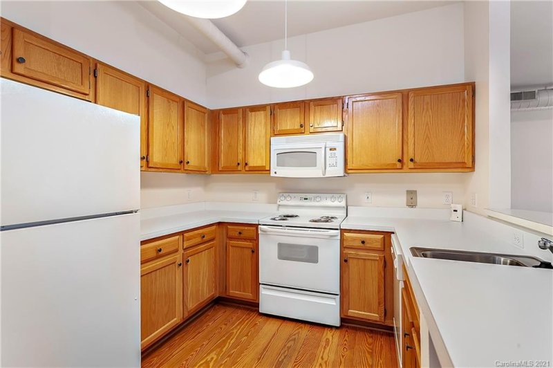 Property image 5 at 404 Laurel Avenue, Charlotte, NC 28204