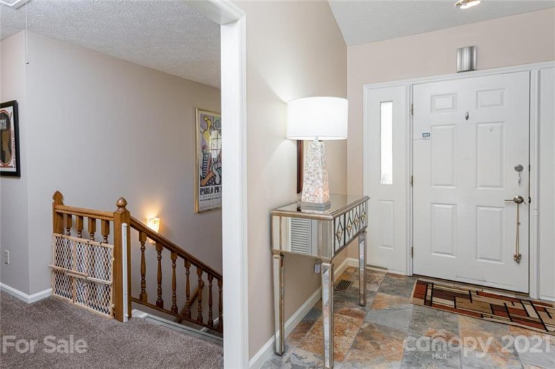 Property image 3 at 134 Woodhaven Drive, Hendersonville, NC 28739