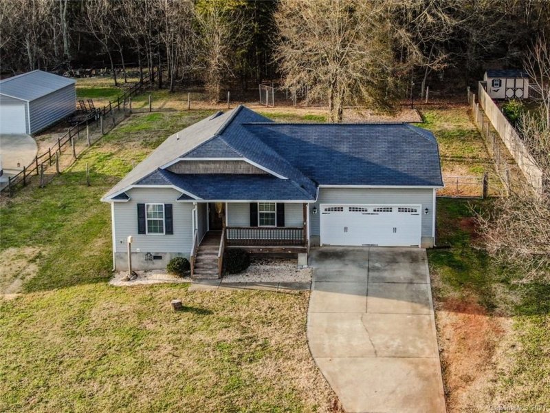 Property image 3 at 154 Planters Row Road, Iron Station, NC 28080