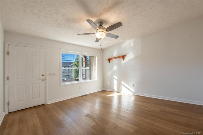 Property image 4 at 14 Bridgestone Road, Swannanoa, NC 28778