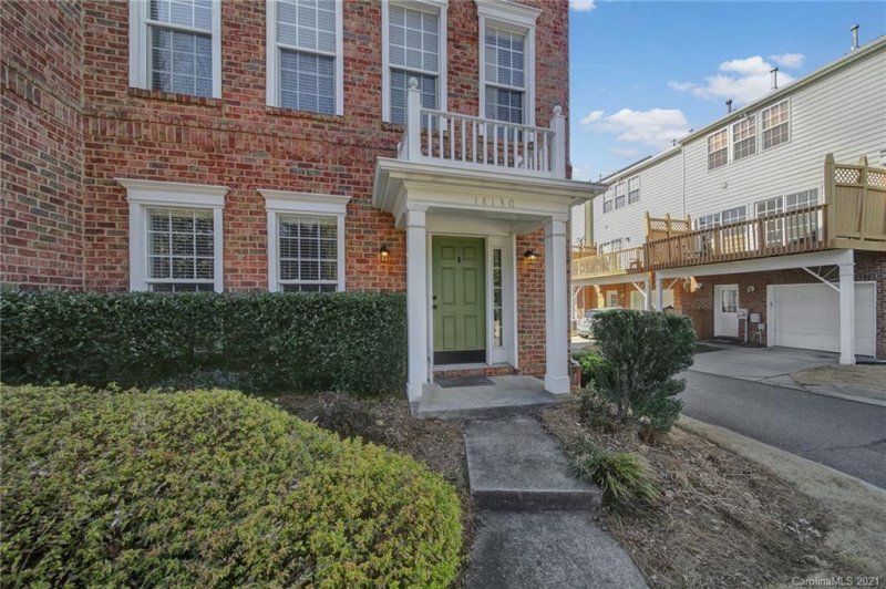 Property image 3 at 14130 Fitzroy Lane, Charlotte, NC 28277