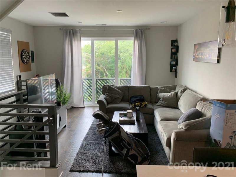 Property image 3 at 250 Domain Way, Charlotte, NC 28203