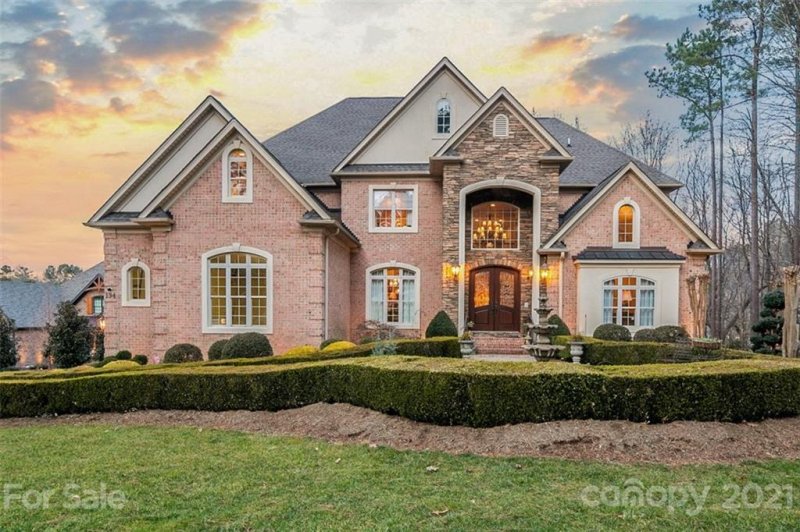 134 Sleepy Cove Trail