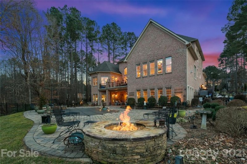 Property image 2 at 134 Sleepy Cove Trail, Mooresville, NC 28117