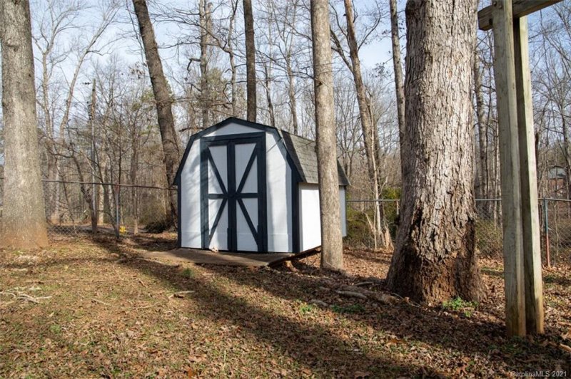 Property image 5 at 3300 Windsor Place, Statesville, NC 28625