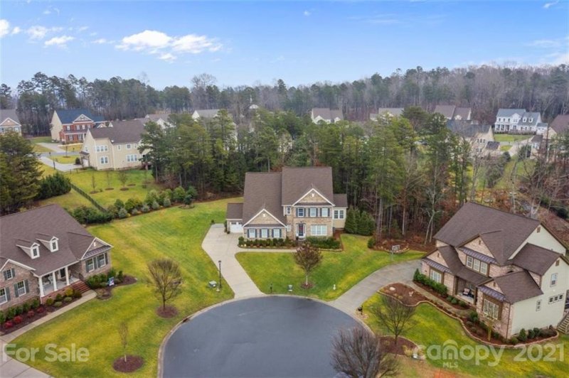 Property image 2 at 757 Pela Vista Court, Fort Mill, SC 29715