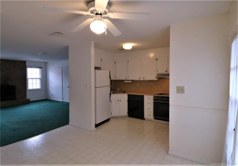 Property image 5 at 921 Nottingham Drive, Gastonia, NC 28054