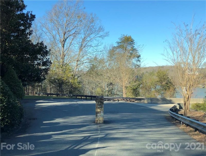 301 Windemere Isle Road