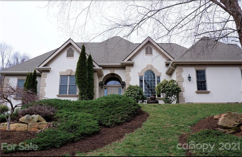 Property image 2 at 14 Round Robin Lane, Mills River, NC 28759