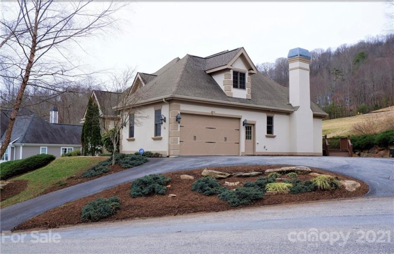 Property image 5 at 14 Round Robin Lane, Mills River, NC 28759