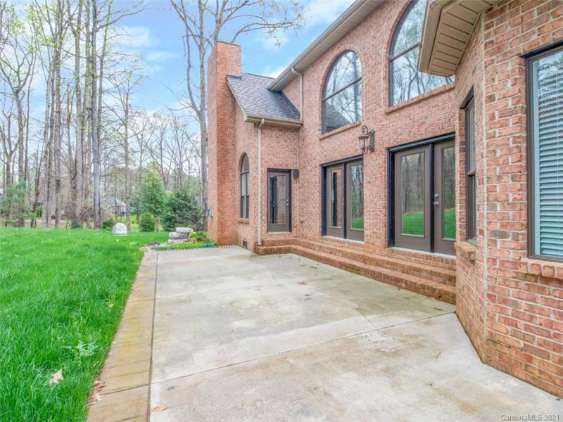 Property image 2 at 459 Greenbay Road, Mooresville, NC 28117