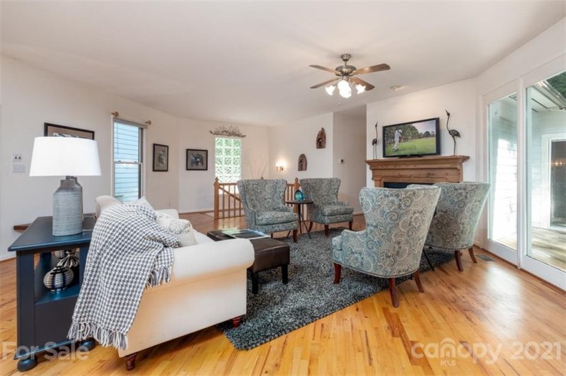 Property image 4 at 154 Chestnut Lane, Cedar Mountain, NC 28718