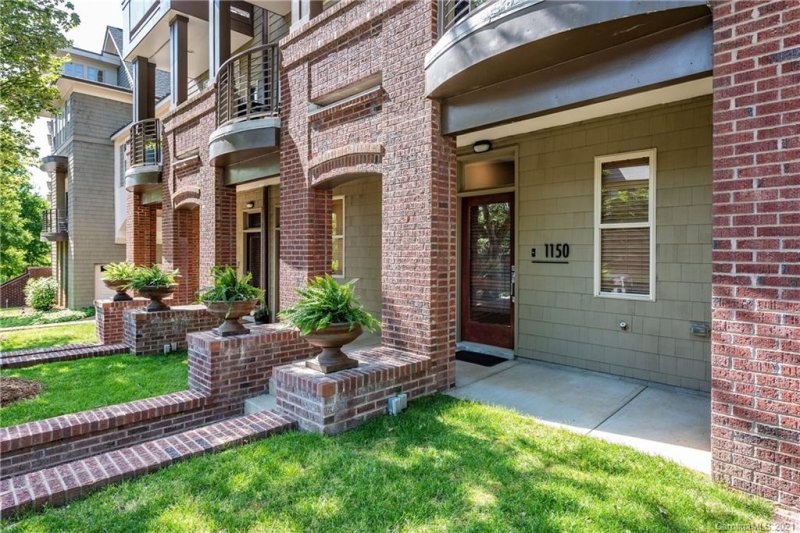 Property image 2 at 1150 Park West Drive, Charlotte, NC 28209