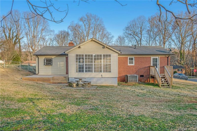 Property image 5 at 1903 Alpine Lane, Gastonia, NC 28054