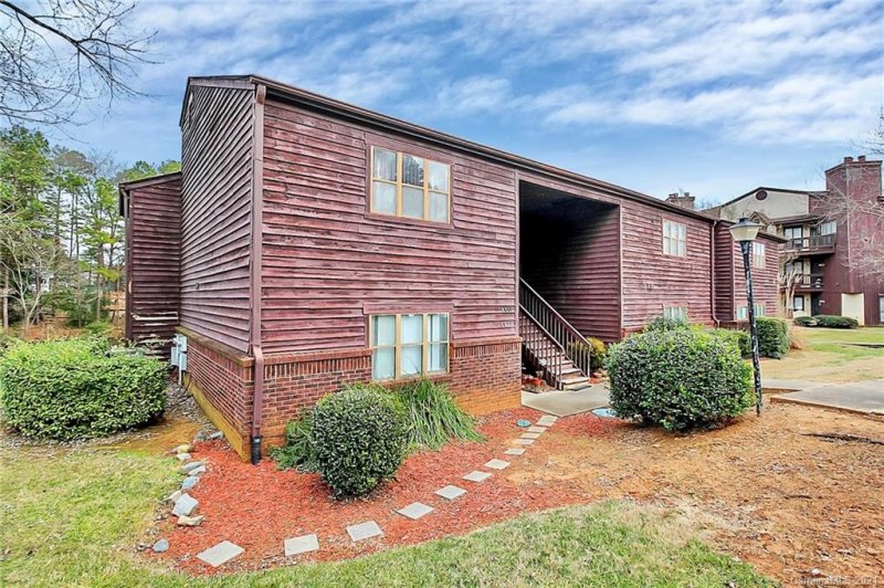 Property image 2 at 8055 Cedar Glen Drive, Charlotte, NC 28212