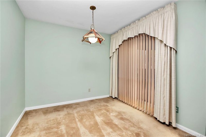 Property image 5 at 8055 Cedar Glen Drive, Charlotte, NC 28212