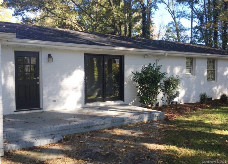 Property image 2 at 5710 Charing Place, Charlotte, NC 28211