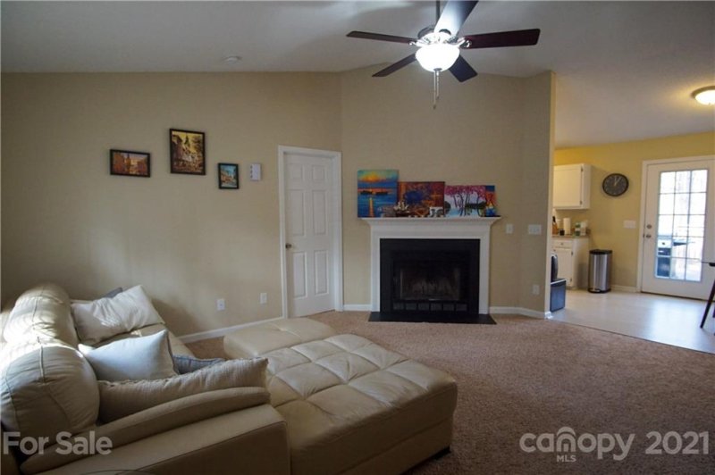 Property image 4 at 113 Mills Valley Drive, Mooresville, NC 28117