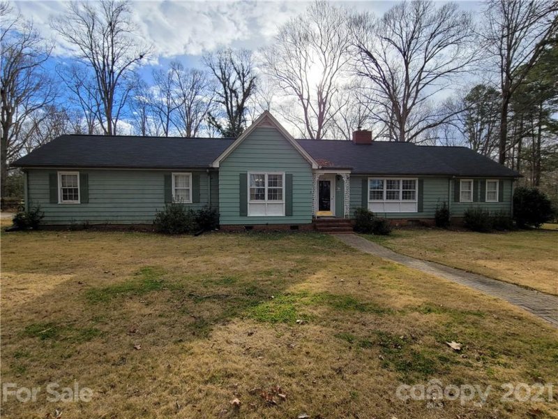 95 Woodland Drive